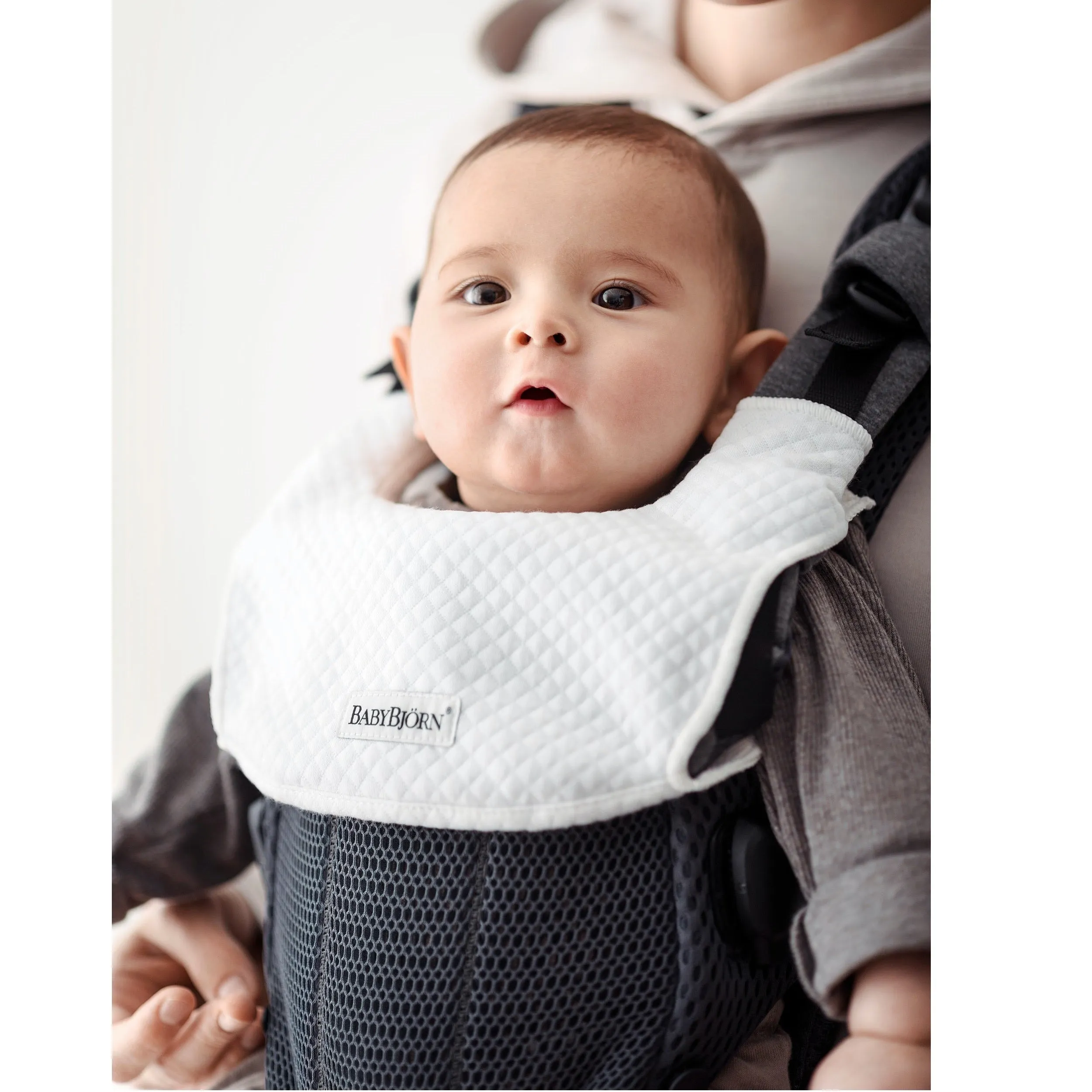 BABYBJÖRN Bib for Baby Carrier Harmony