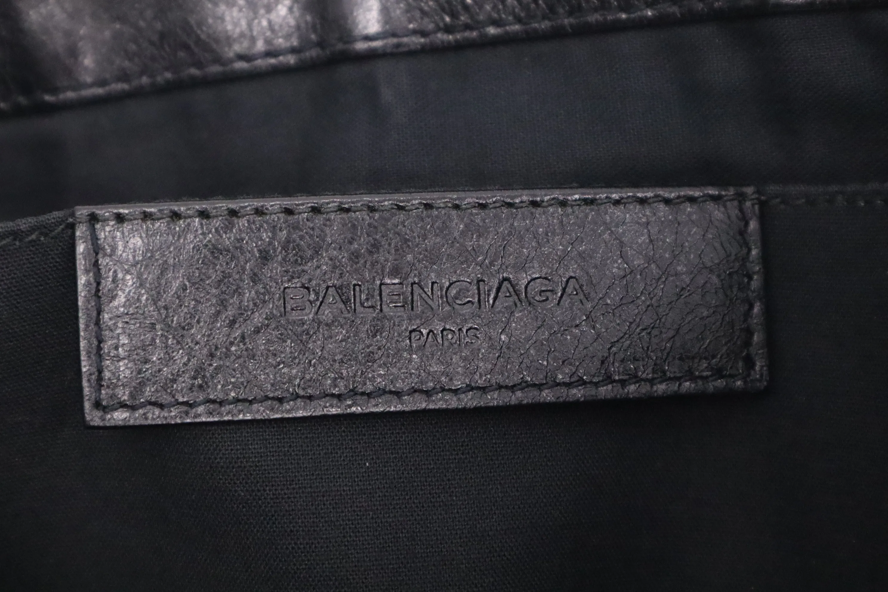 Balenciaga Le Cagole Clutch in Black Leather