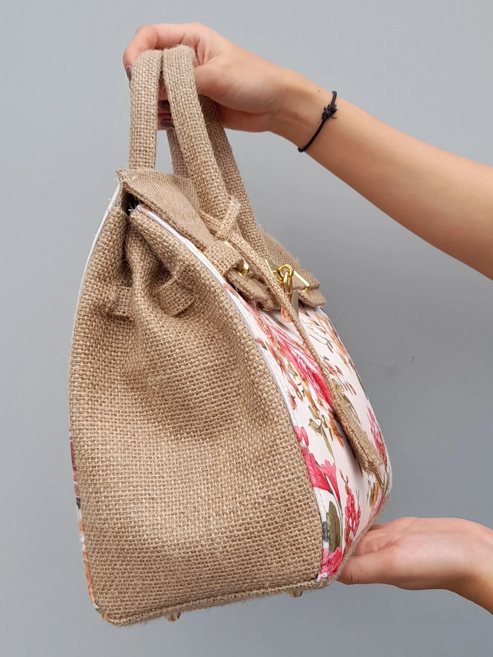 Handmade burlap / jute bag, Medium size (30cm)_style 11