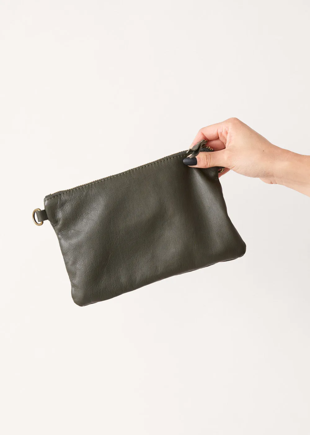 JODY LEATHER CLUTCH BAG - KHAKI