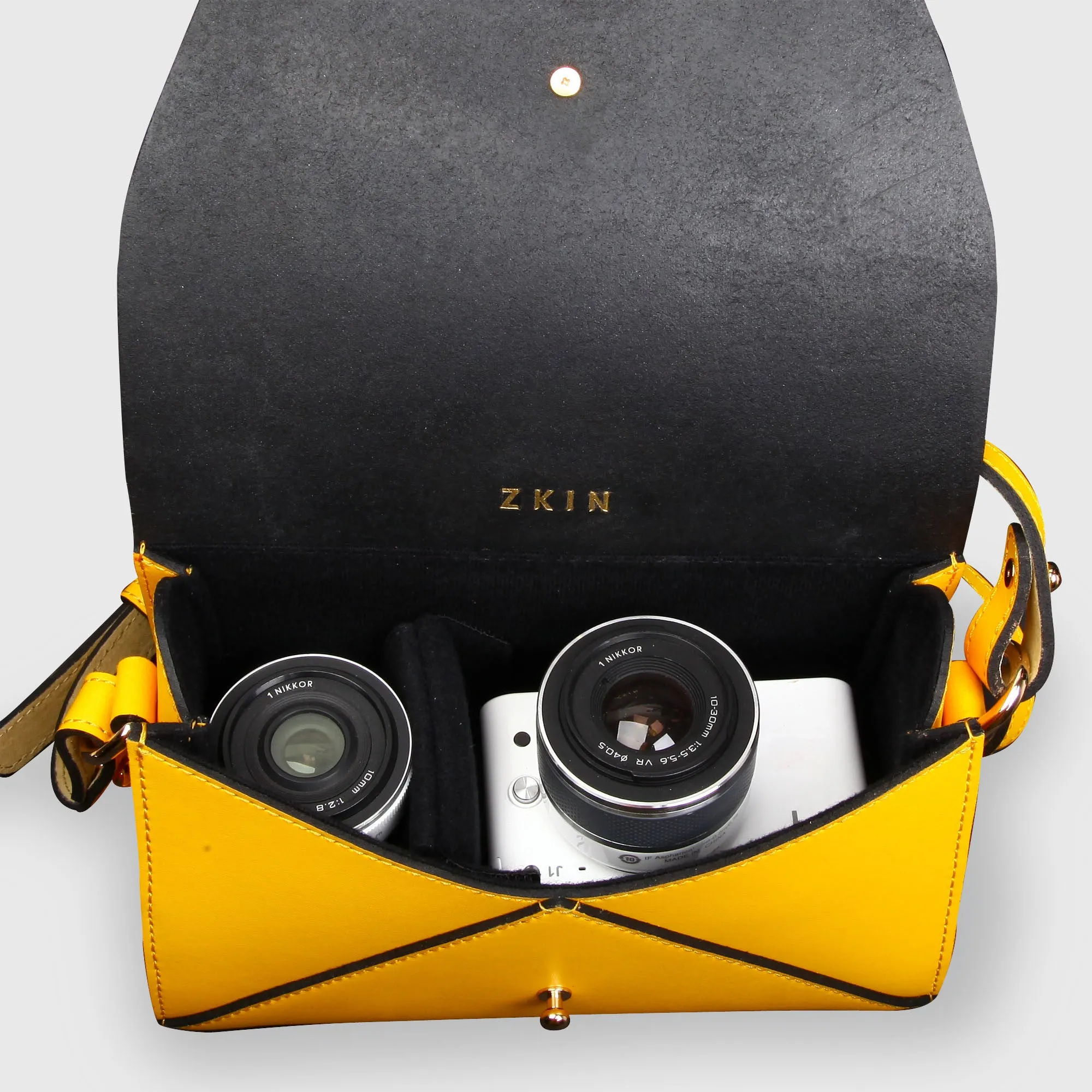 <ao3>ZKIN Harpy Camera Shoulder / Cycling Bag (Yellow)