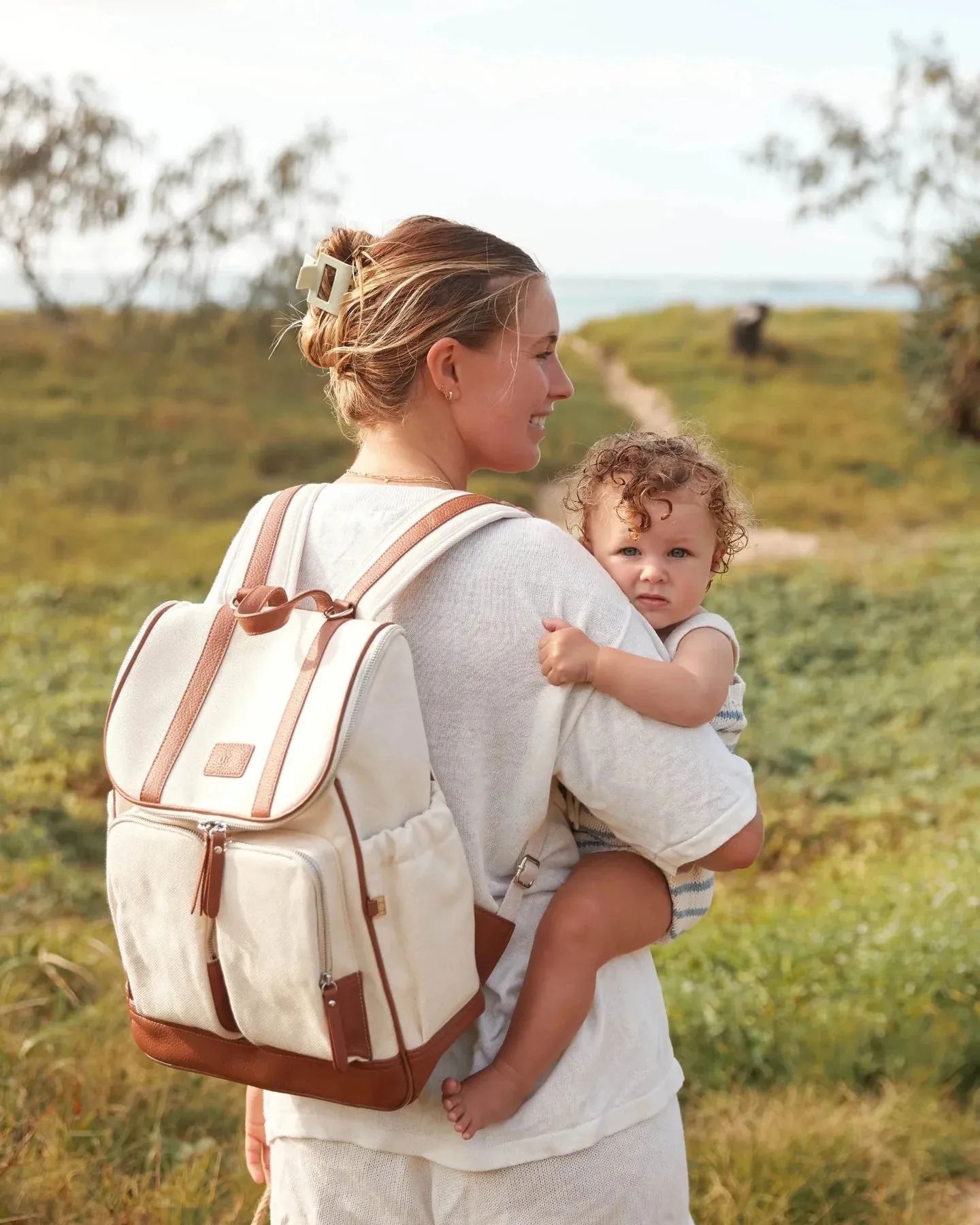 OiOi Signature Nappy Backpack - Natural Canvas