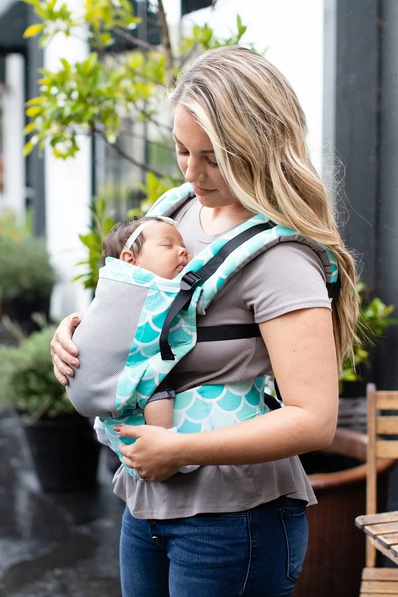 Tula Free-To-Grow Carrier - Coast Syrena Sky